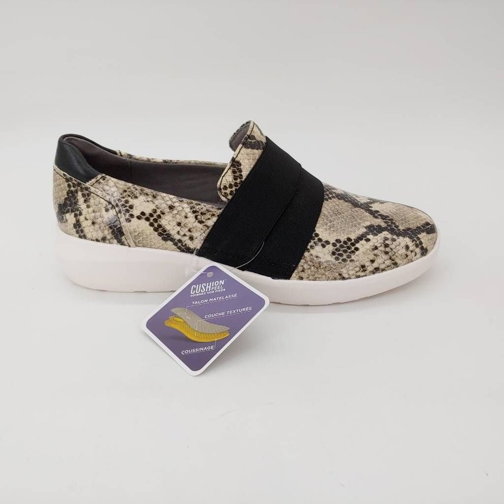 Clarks Womens Kayleigh River Loafers Shoes Taupe Black Snake Skin Slip On 7M
